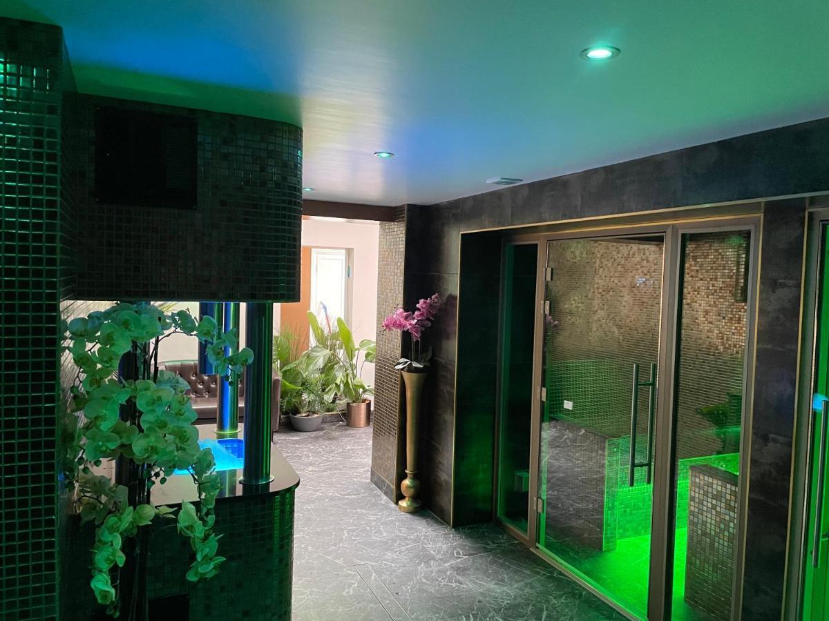 Ashbys Accommodation & Spa Hire Portsmouth Exterior foto